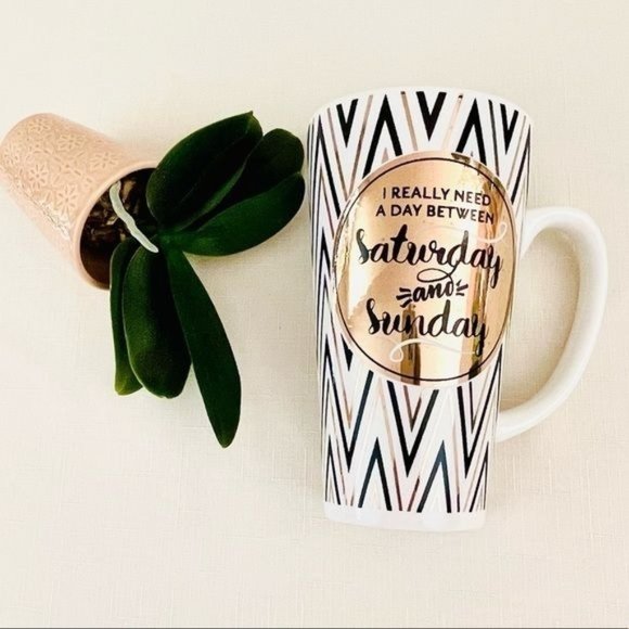 Ceramic Coffee Tea Mug I Really Need A Day Between Saturday and Sunday 15 oz - Picture 4 of 9